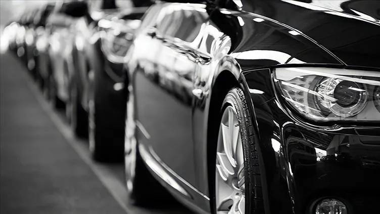 RENAULT, FIAT, TOYOTA ZİRVELERİ OYNUYOR: İşte nisan ayında en çok satılan markalar ve renkleri... 1